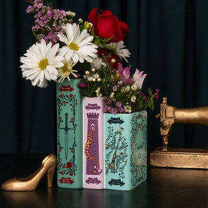 Vase en céramique à trois livres, Contes de Grimm