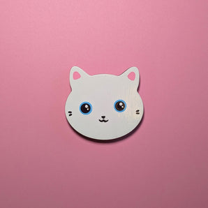 Aimant à chats blancs